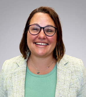 headshot of Dr. Amy Petts